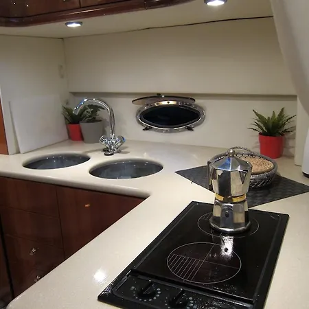Lanzarote Yacht