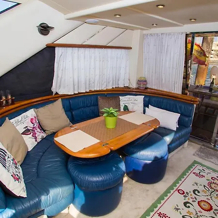 Lanzarote Yacht Playa Blanca (Lanzarote)